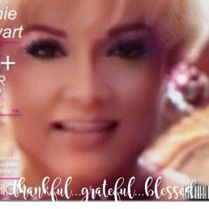 Meet your Posher, Vannie